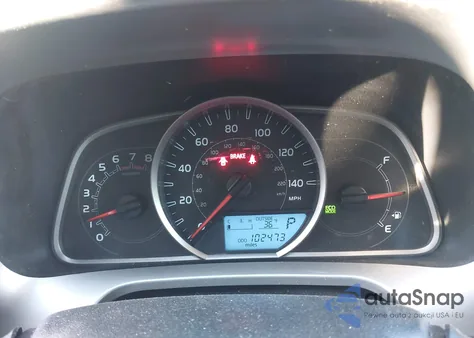 2015 Toyota Rav4 Le z USA, uszkodzony, nr VIN JTMBFREVXFJ026298